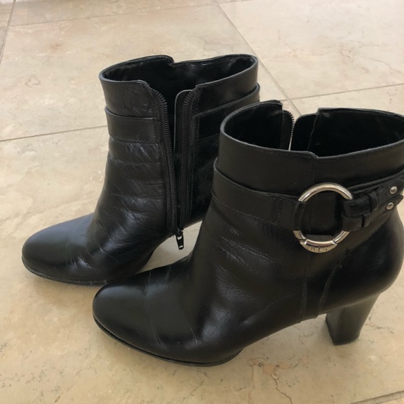 Ralph Lauren black leather ankle boots. 8.5 - Picture 5 of 6